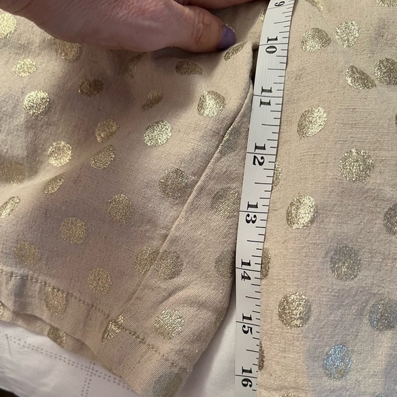 ANTHROPOLOGIE linen shorts with metallic polka dots, 25, generous. - Picture 5 of 8